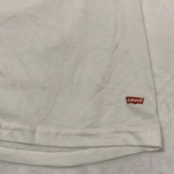 Men's Levis White Short Sleeve Shirt Tagless NWOT - Picture 4 of 6